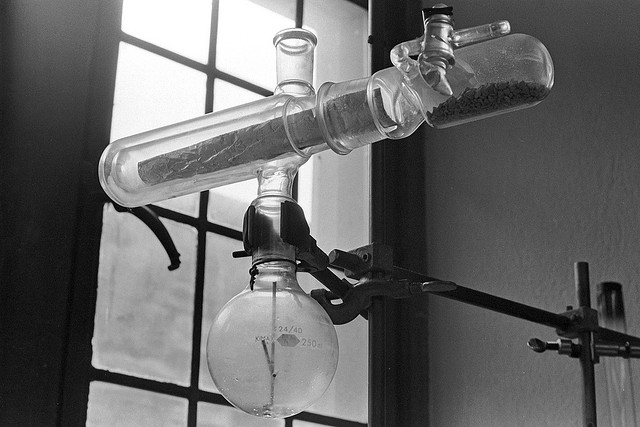 labo_laboratoire_science_old_n&b