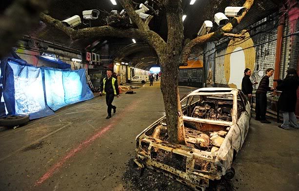 banksy-pugh-tree_667538n